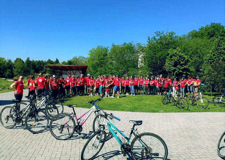 Az Adecco csapatával